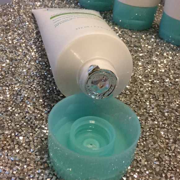 Exuviance Clarifying Facial Cleanser - new - Picture 3 of 7